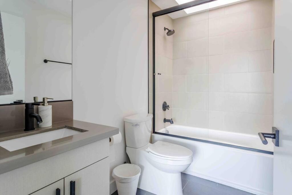 로스앤젤레스 Stunning Hollywood Townhouse With Sunny Views 빌라 외부 사진