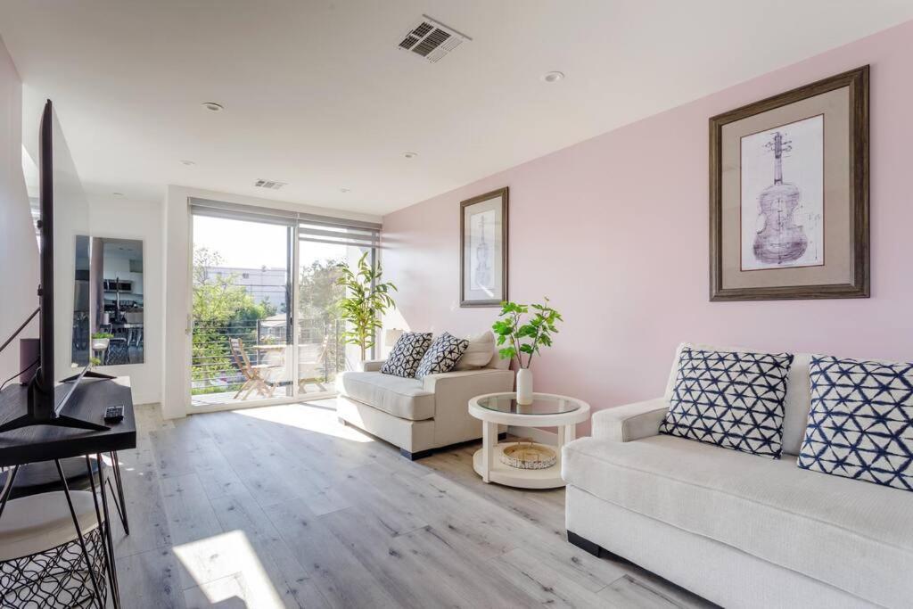 로스앤젤레스 Stunning Hollywood Townhouse With Sunny Views 빌라 외부 사진