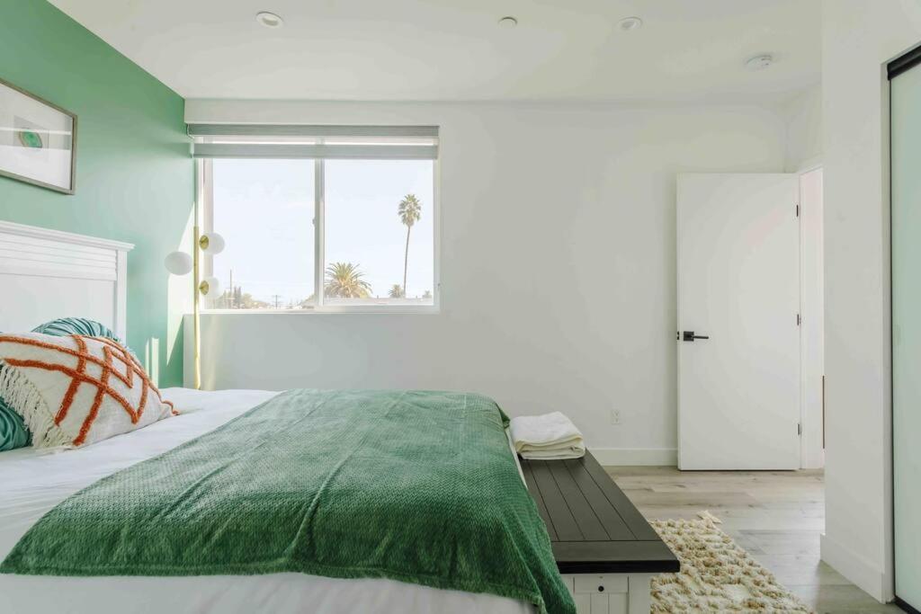 로스앤젤레스 Stunning Hollywood Townhouse With Sunny Views 빌라 외부 사진