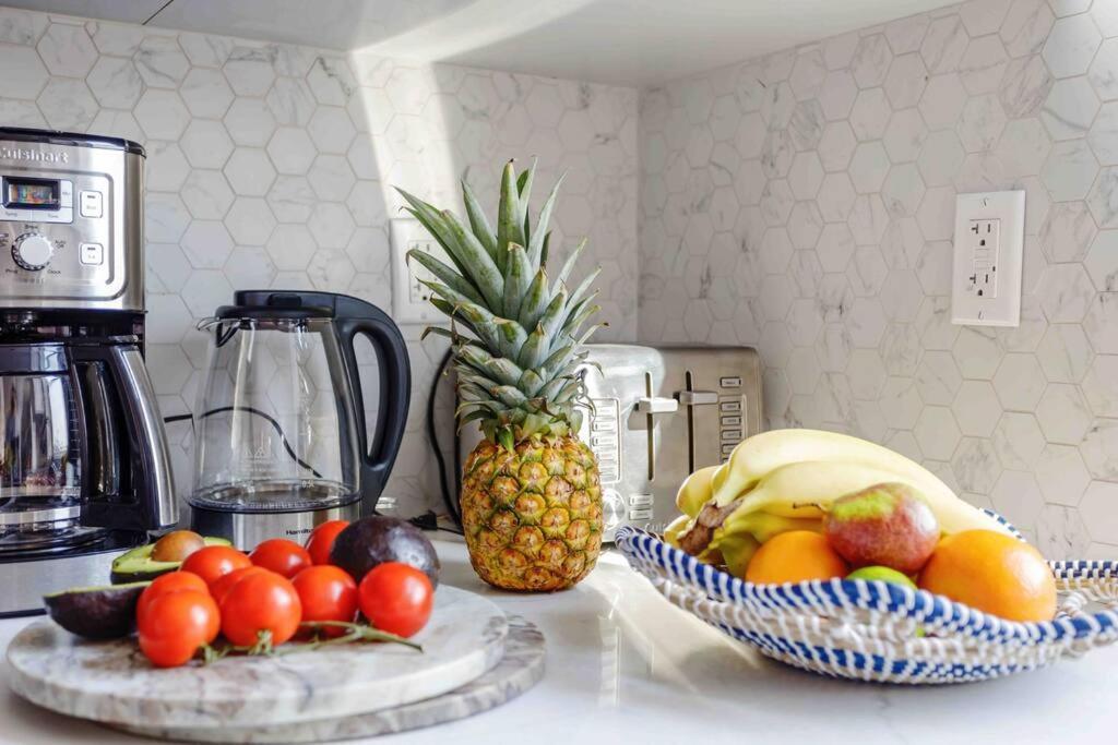 로스앤젤레스 Stunning Hollywood Townhouse With Sunny Views 빌라 외부 사진